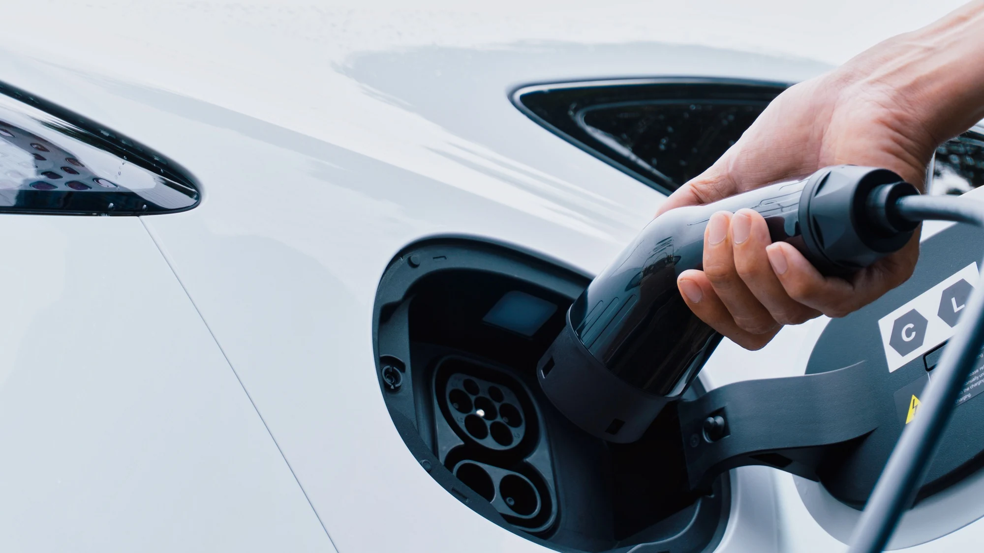 Benefits of Installing Smart EV Chargers
